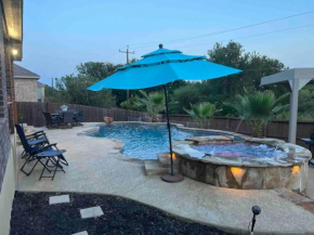 Lxry 7BR, Heated Pool and Spa near attrns, St2
